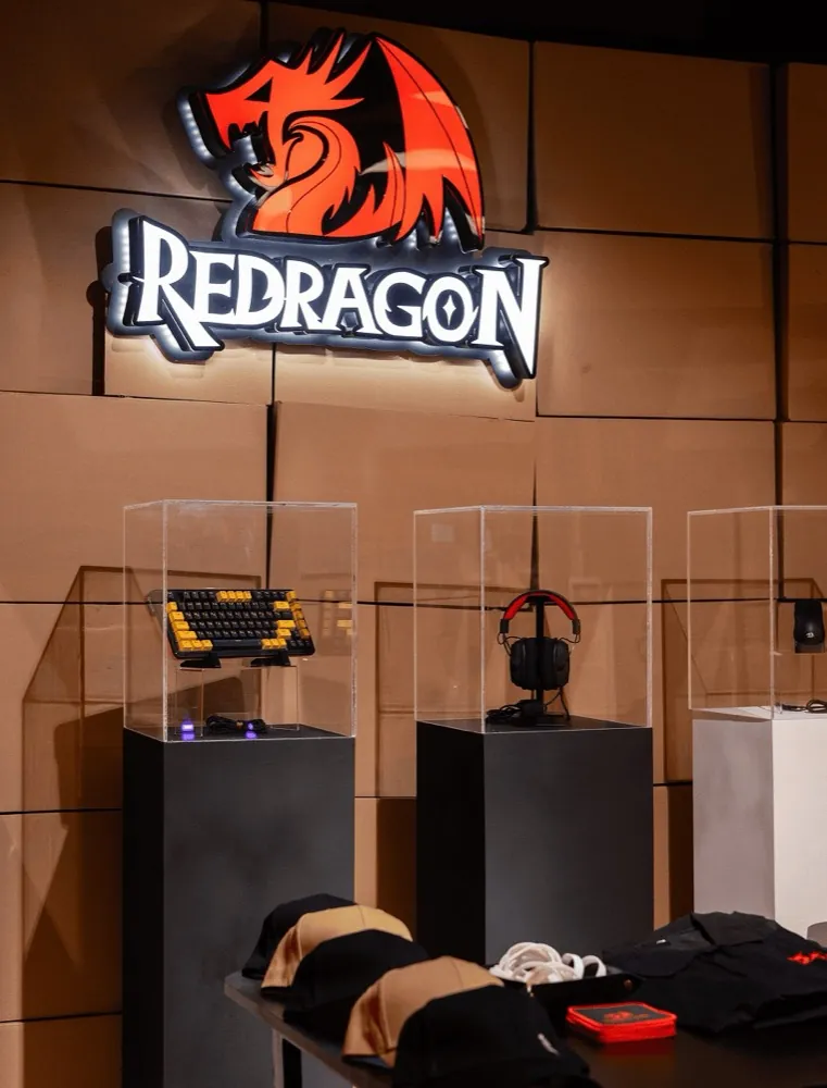 Player seats with Redragon devices