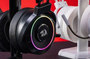 RedDragon - Статьи - Объёмный звук и микрофон с шумодавом: чем ещё интересна гарнитура Redragon Lamia 2?